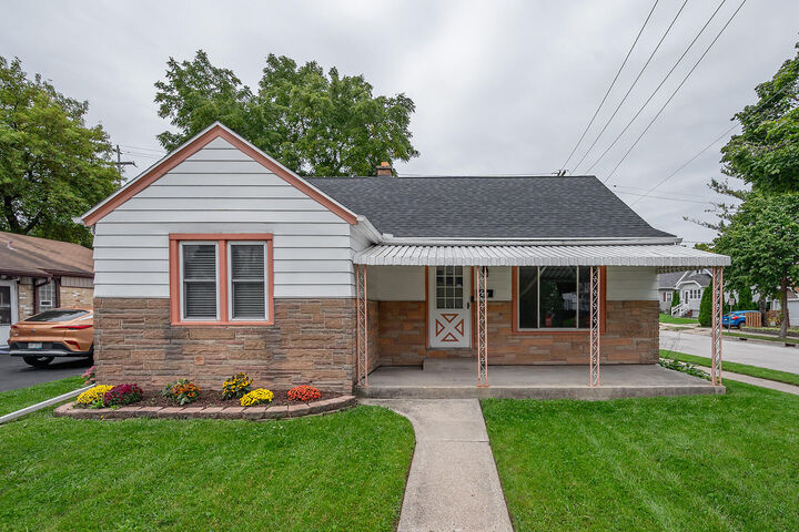 Property Photo:  1603 S 92nd St  WI 53214 