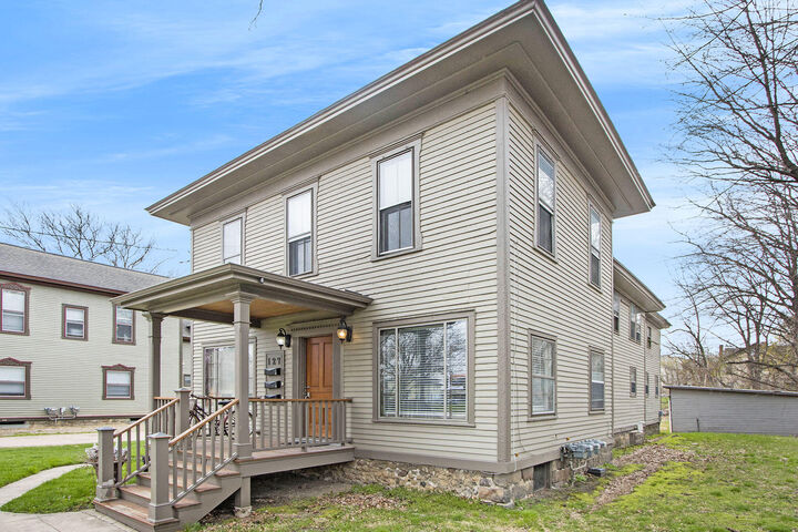 Property Photo:  127 Elm Street  MI 49007 