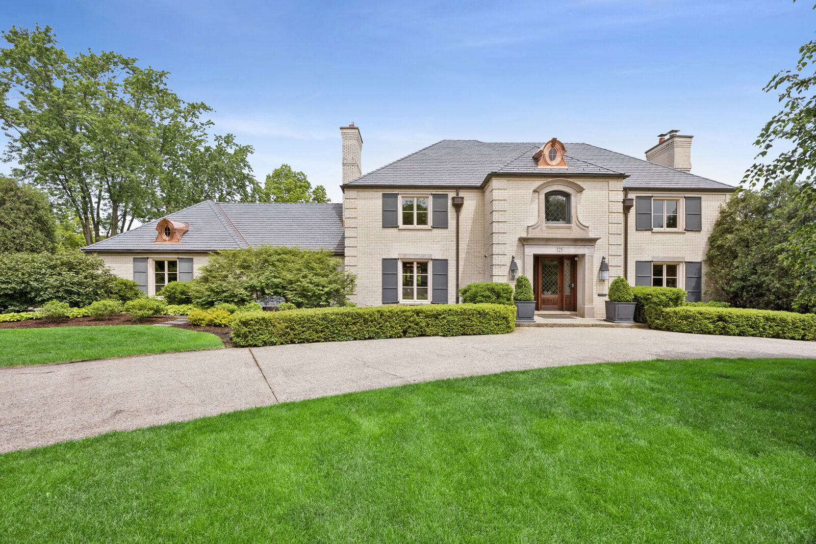 Property Photo:  325 Princeton Road  IL 60521 