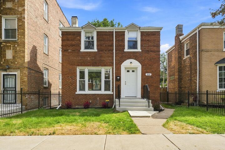 Property Photo:  9137 S Essex Avenue  IL 60617 