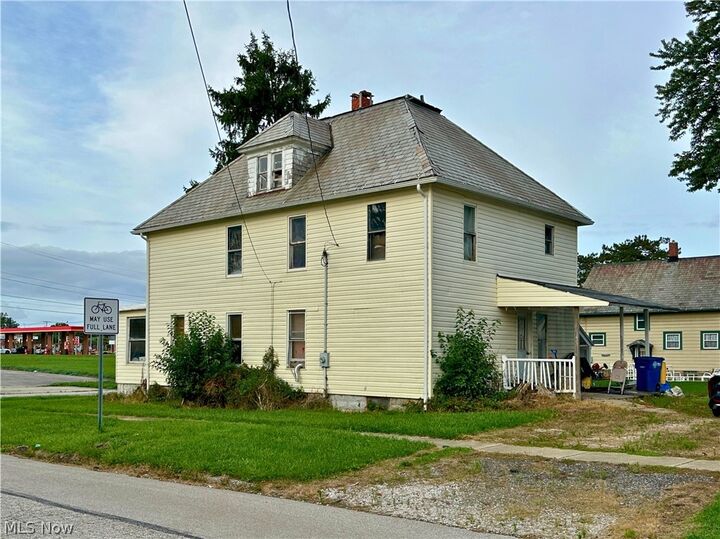 Property Photo:  1628 W 10th Street  OH 44004 