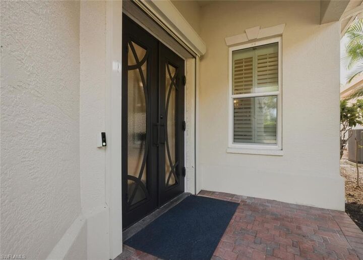 Property Photo: 1324 Via Portofino FL 34108