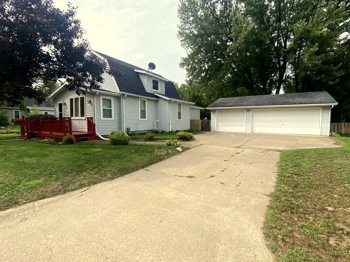Property Photo: 709 6th Avenue NE MN 56401