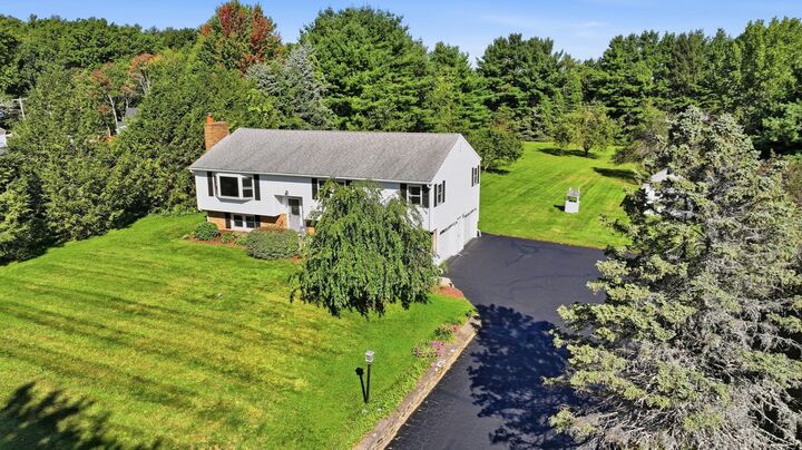Property Photo:  2 Apple Tree Dr  MA 01527 
