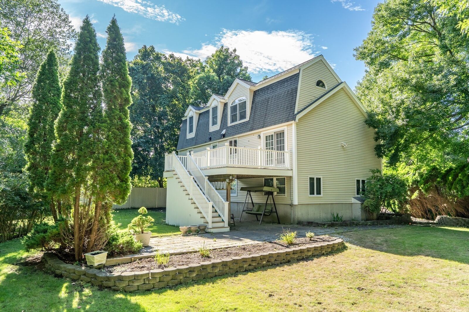 Property Photo:  31 Wildmere Ave  MA 01803 