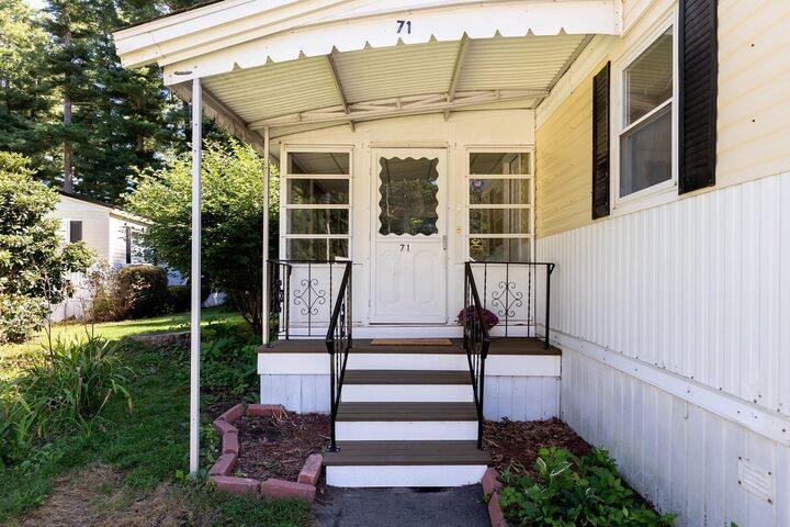 Property Photo: 71 Maplewood Dr MA 02338