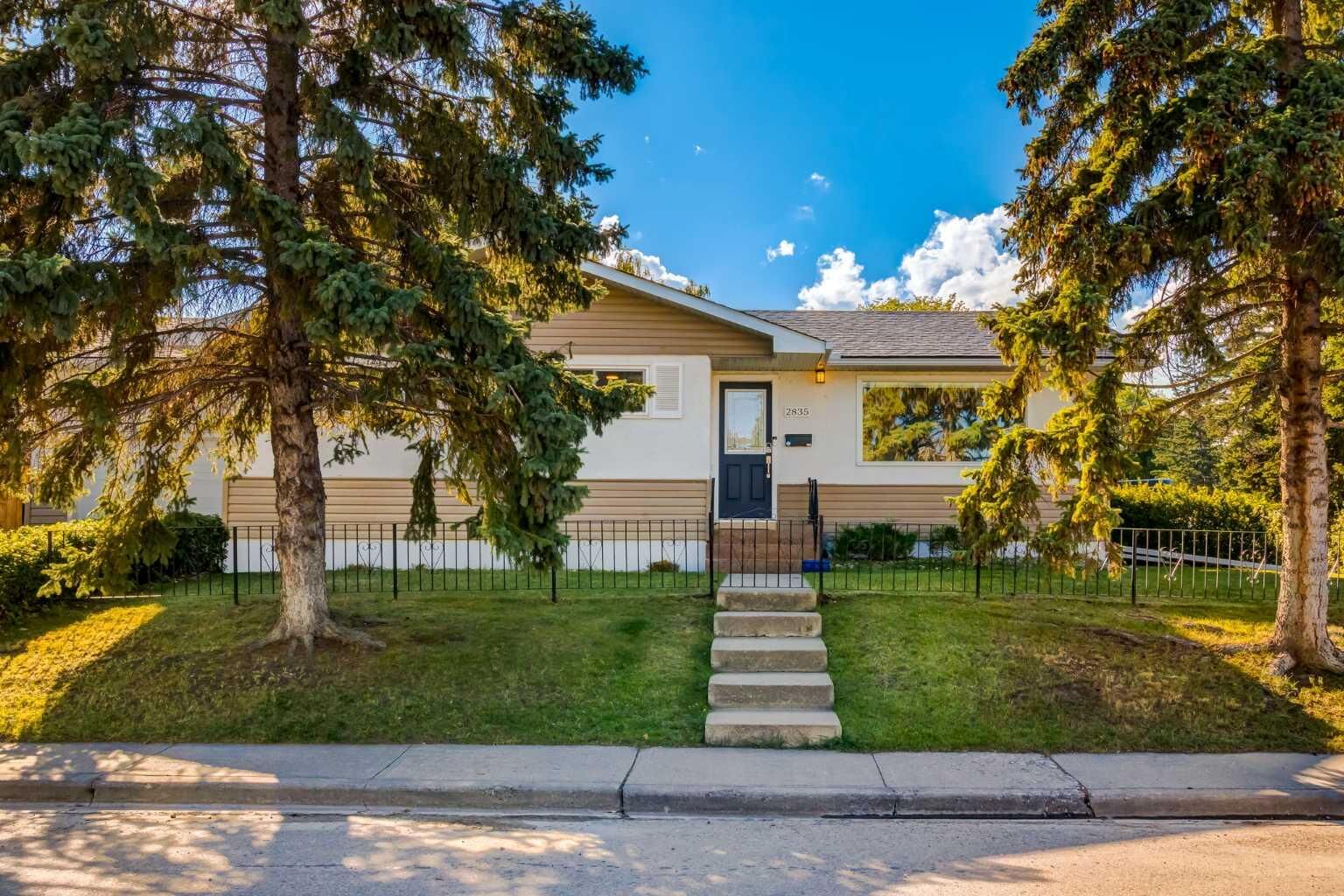 Property Photo:  2835 43 Street SW  AB T2E 3N8 