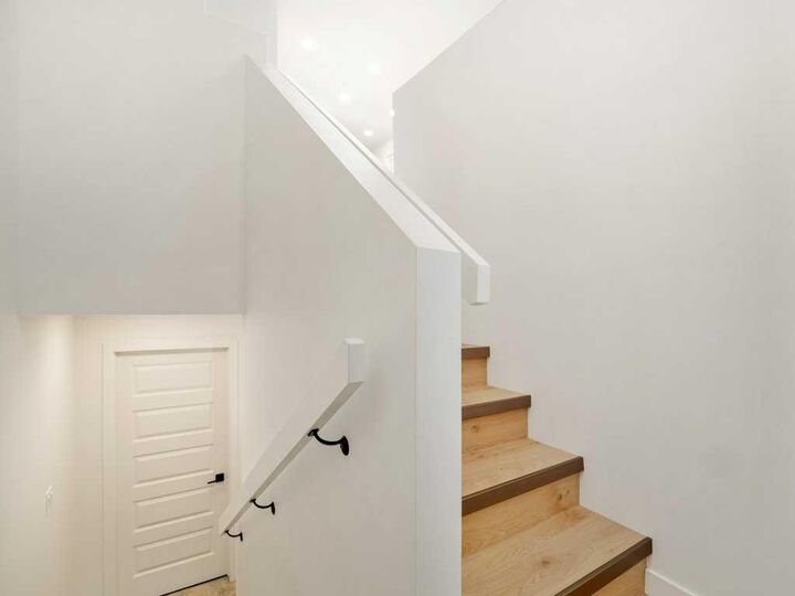 Property Photo:  3012 47 Street S  AB T1K 8L5 