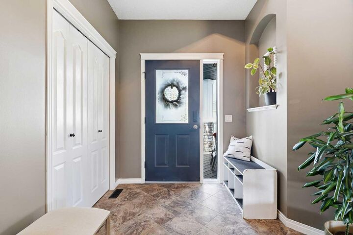 Property Photo:  220 Springmere Place  AB T1X 1J2 