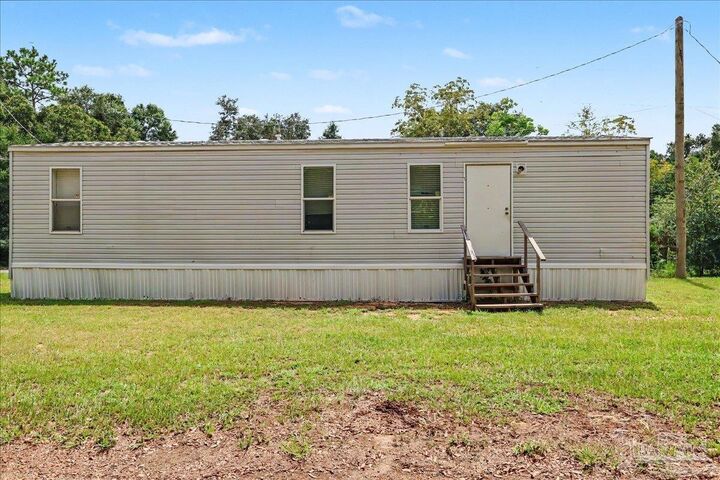 Property Photo:  6800 Blk Rolling Hills Rd  FL 32505 