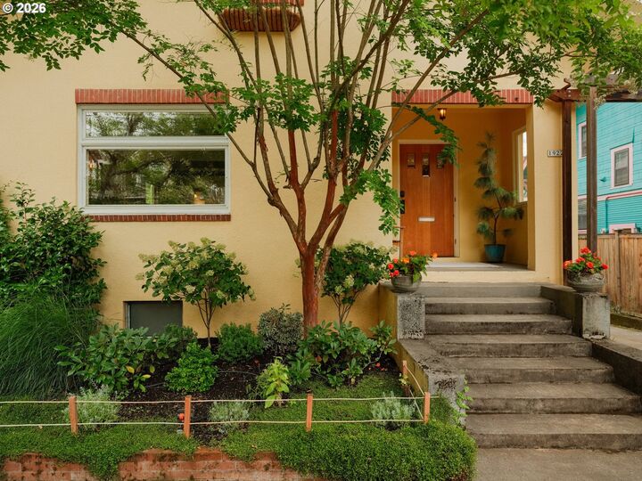 Property Photo: 1922 NE 13th Ave OR 97212