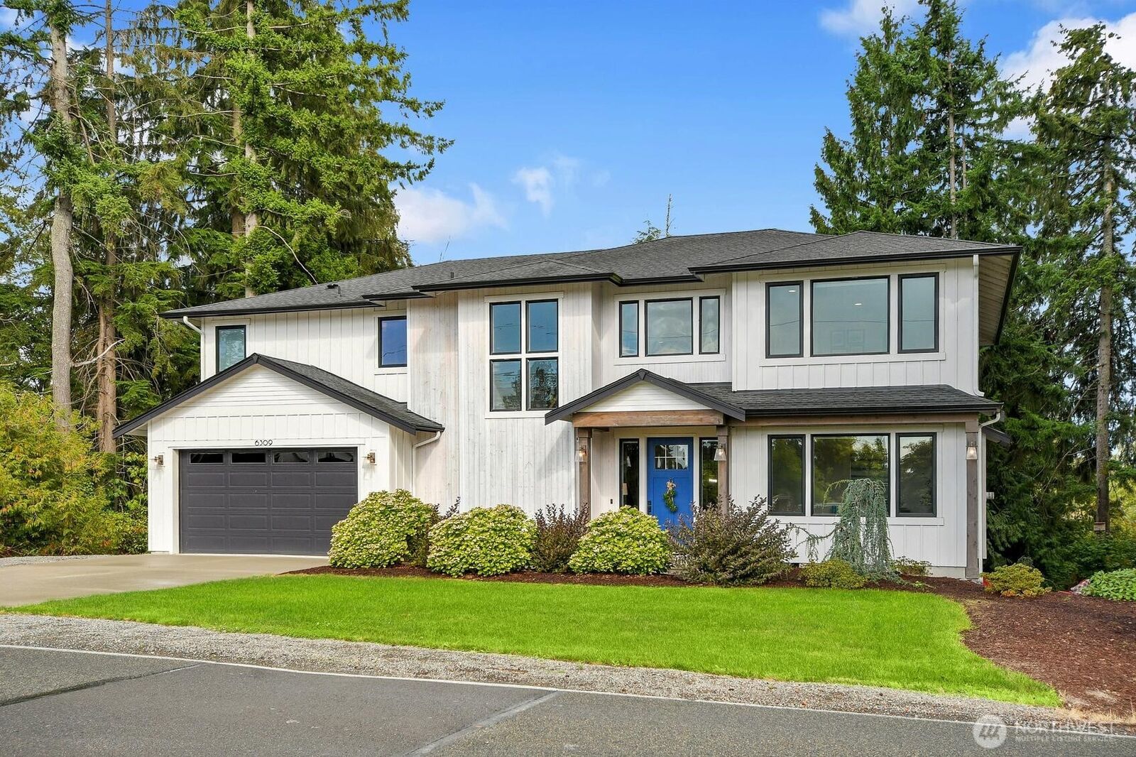 Property Photo:  6309  207th Avenue E  WA 98391 