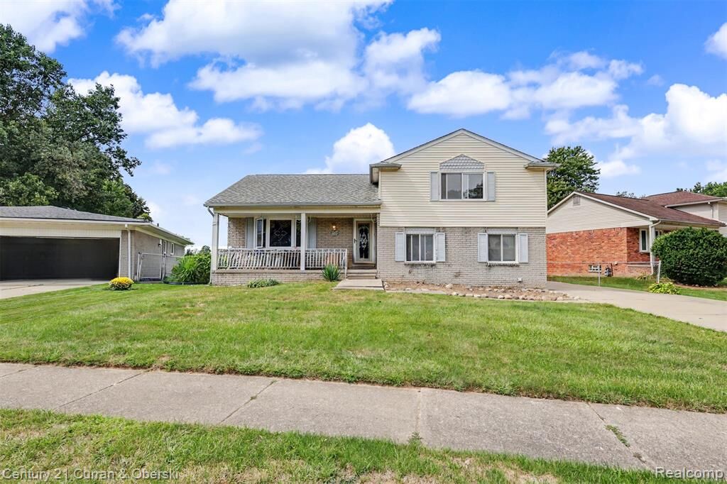 Property Photo:  10506 Continental Drive  MI 48180 