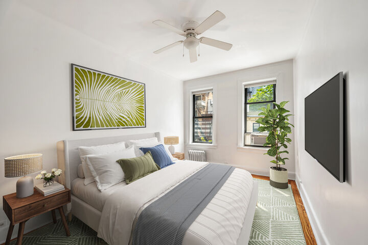 Property Photo:  181 E 93rd Street 4D  NY 10128 