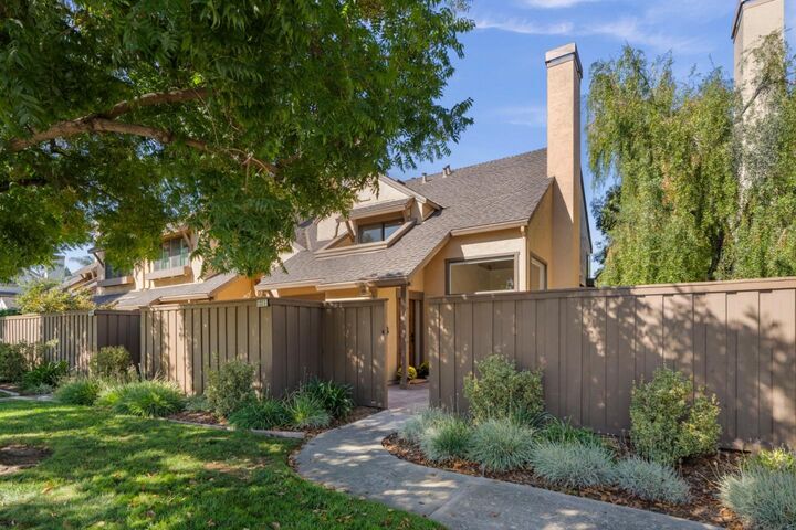 Property Photo:  1327 Greenwich Court  CA 95125 