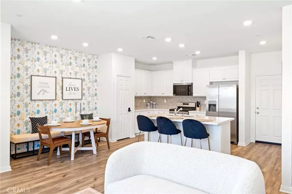 Property Photo:  3961 E Huntington Street  CA 91761 