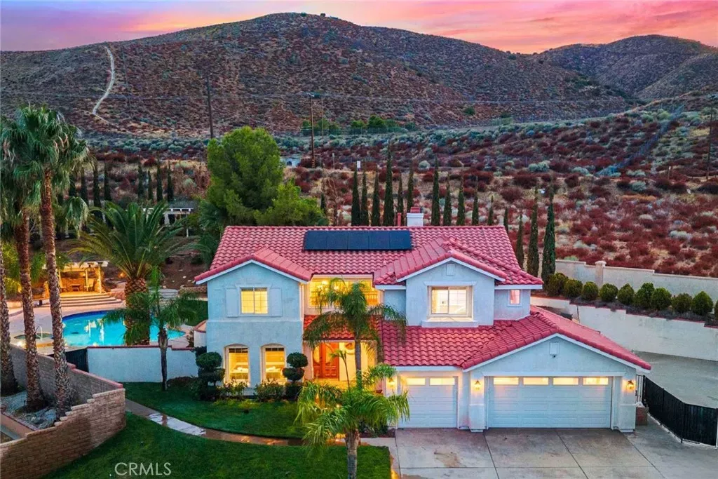 Property Photo:  40723 Vista Calma  CA 93551 