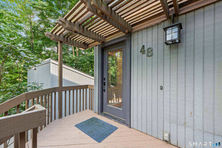 Property Photo:  48 Russett Drive  CT 06437 