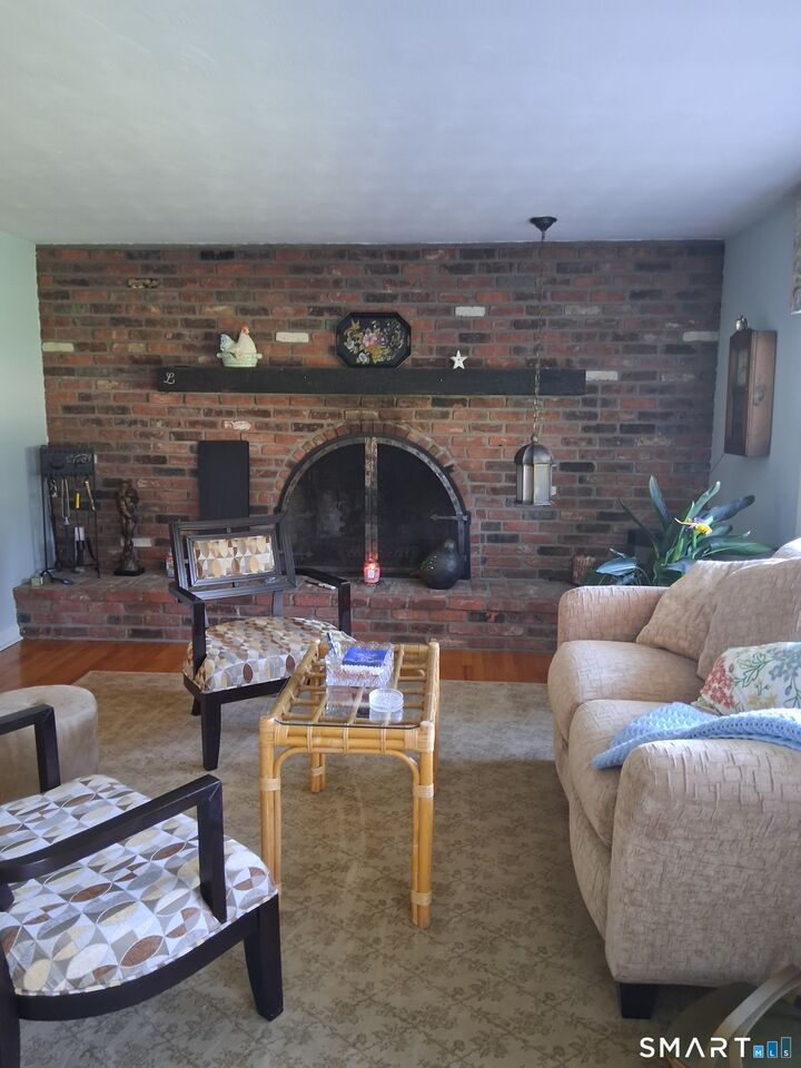 Property Photo: 18 Papa Lane CT 06473