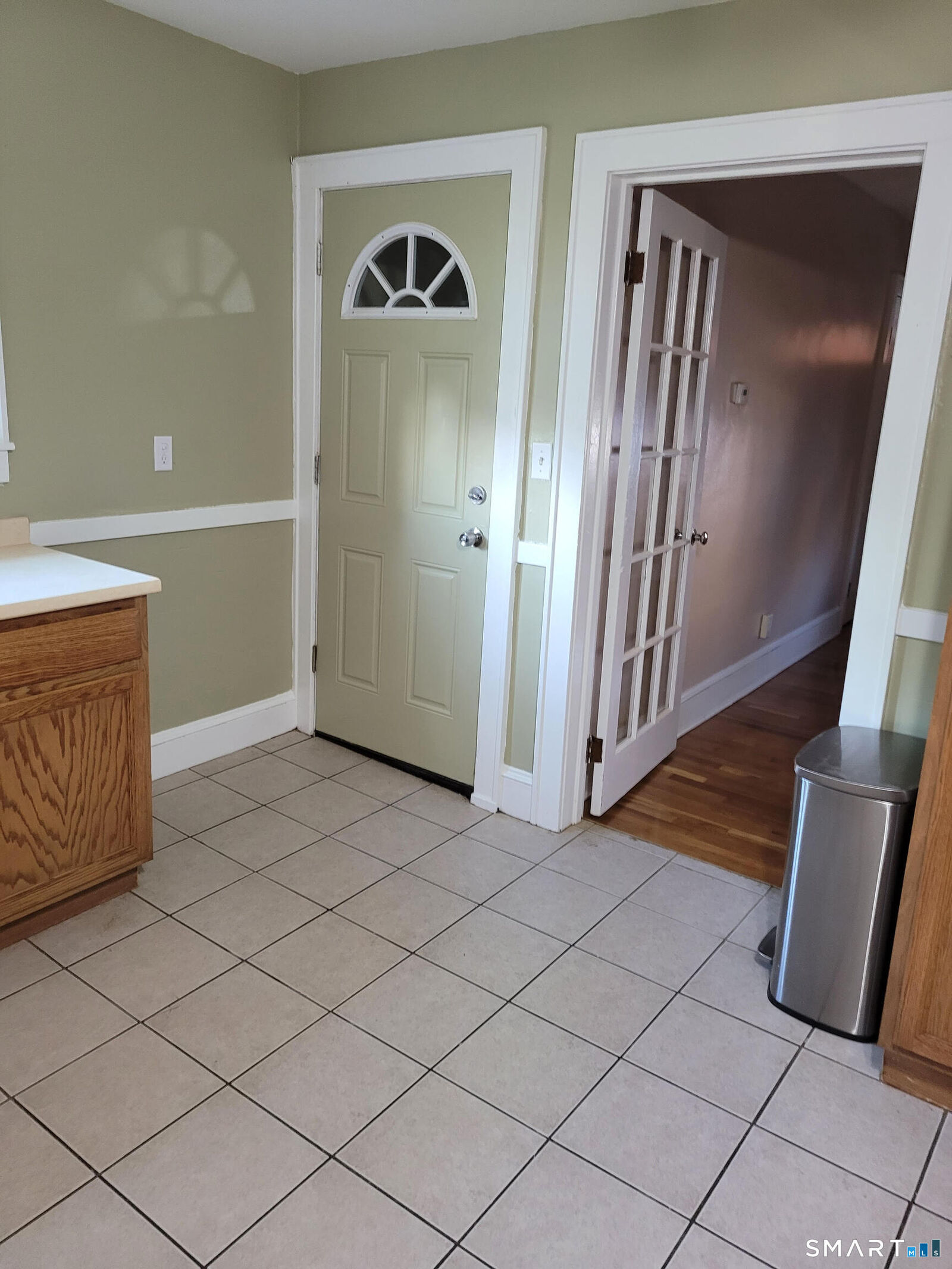 Property Photo: 105 Windsor Street 2nd Fl CT 06082