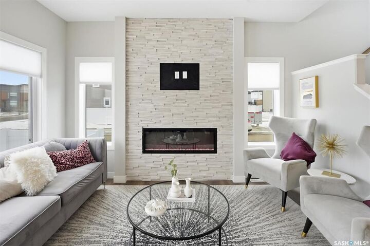 Property Photo:  587 Cockcroft Court  SK S7V 1Y9 