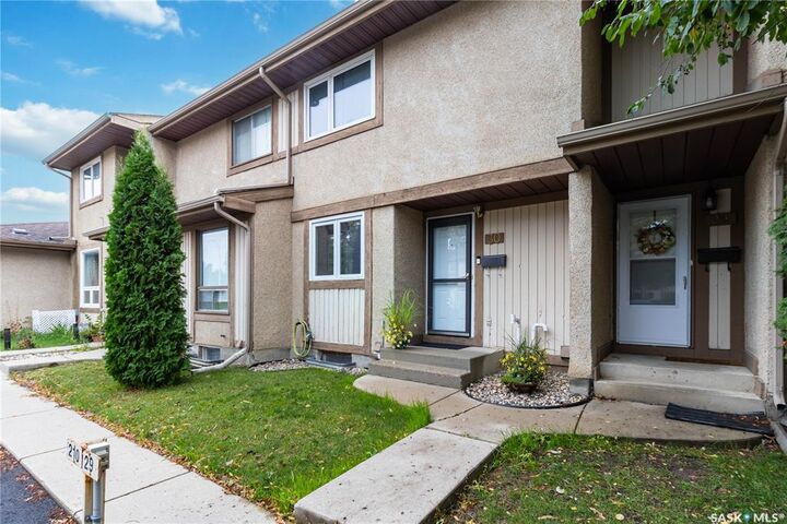 Property Photo:  1128 McKercher Drive 30  SK S7H 4Y7 