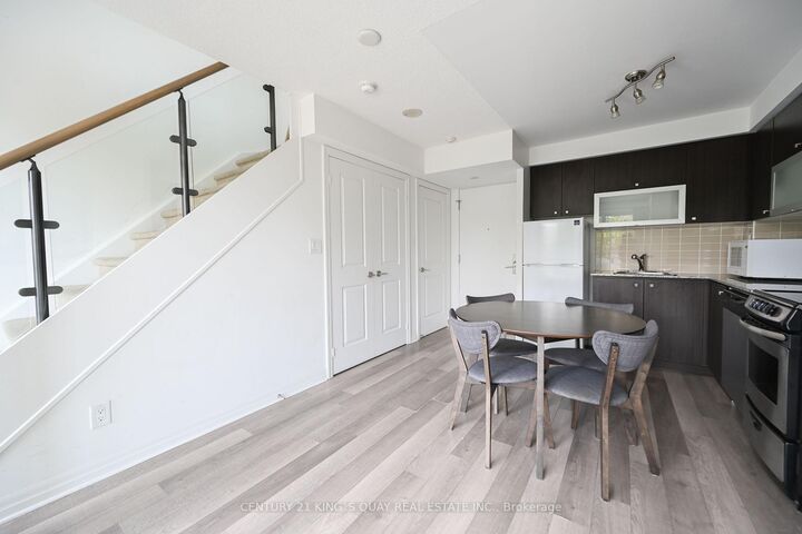 Photo de la propriété:  2015 Sheppard Avenue E 312  ON M2J 0B3 