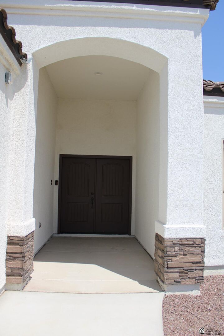 Property Photo: 7850 E 34 Ln AZ 85365