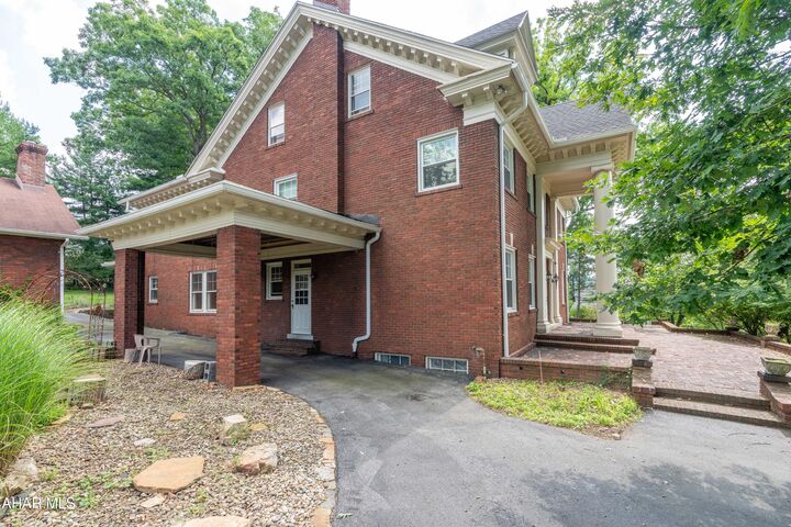 Property Photo:  1601 S Logan Boulevard  PA 16648 
