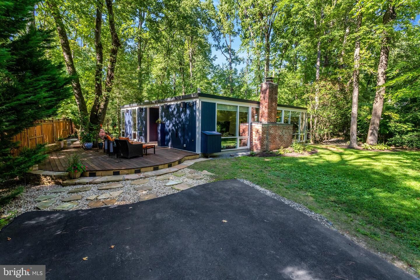 Property Photo:  2412 Brentwood Place  VA 22306 