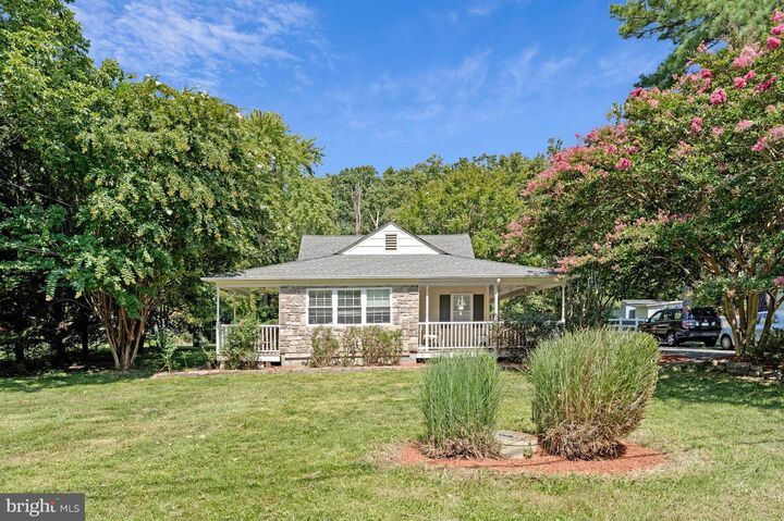 Property Photo: 12504 Popes Head Road VA 20124