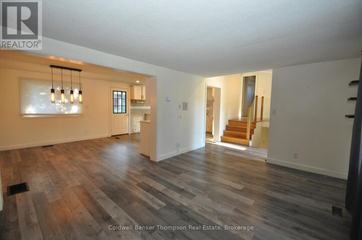 Photo de la propriété: 13 Yonge Street South ON P1H 1W7