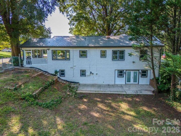 Property Photo:  425 Roberts Street  NC 28144 