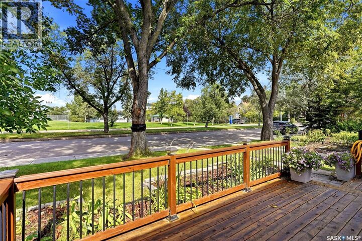 Property Photo:  3719 Victoria Avenue  SK S4T 1M5 