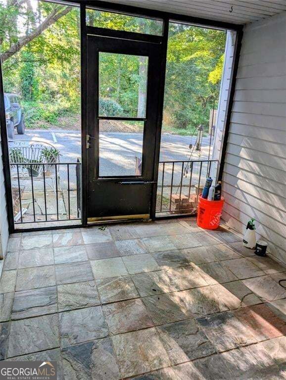 Property Photo: 6700 Roswell Road Unit 7A GA 30328