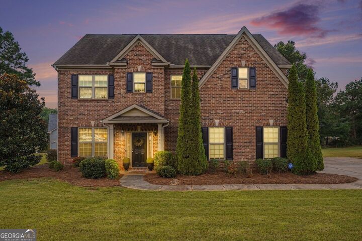 Property Photo:  121 Tuscany Court  GA 30252 