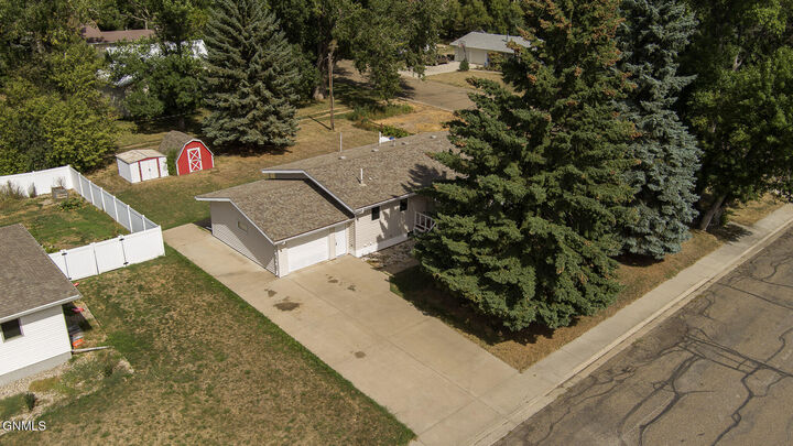 Property Photo:  222 Main Street E  ND 58530 