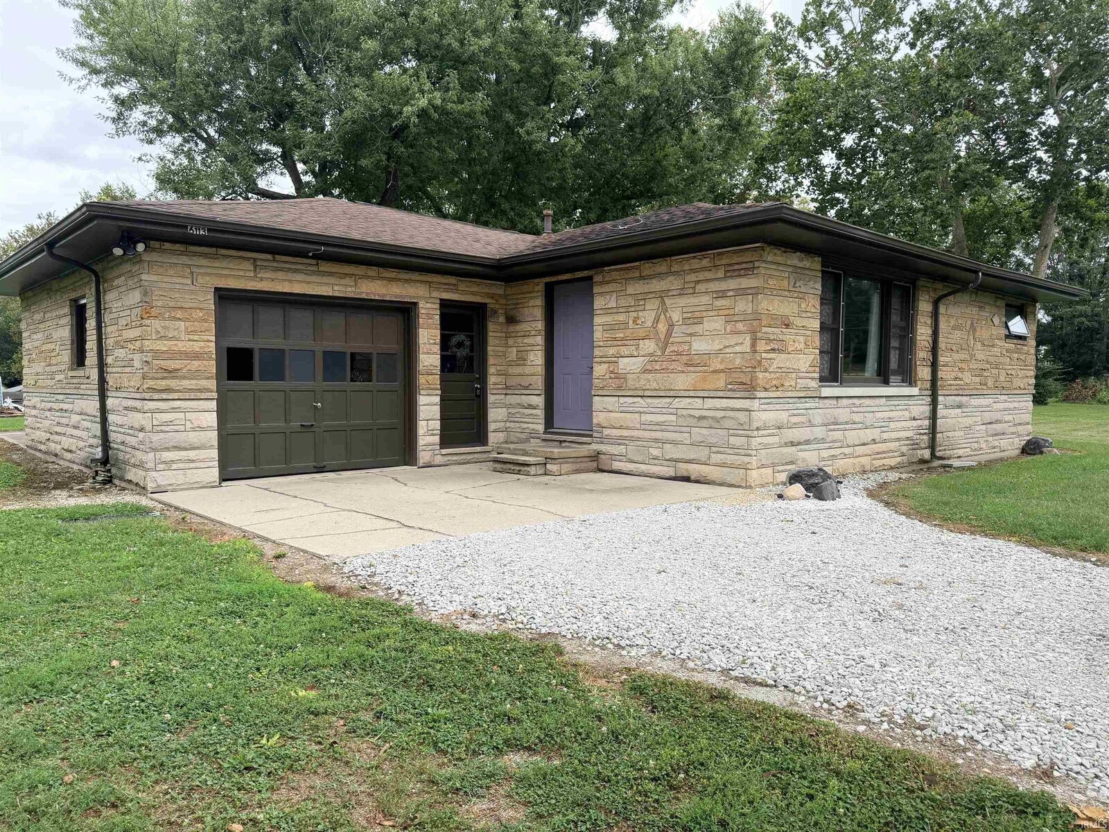Property Photo: 6113 S Jay Street IN 46953