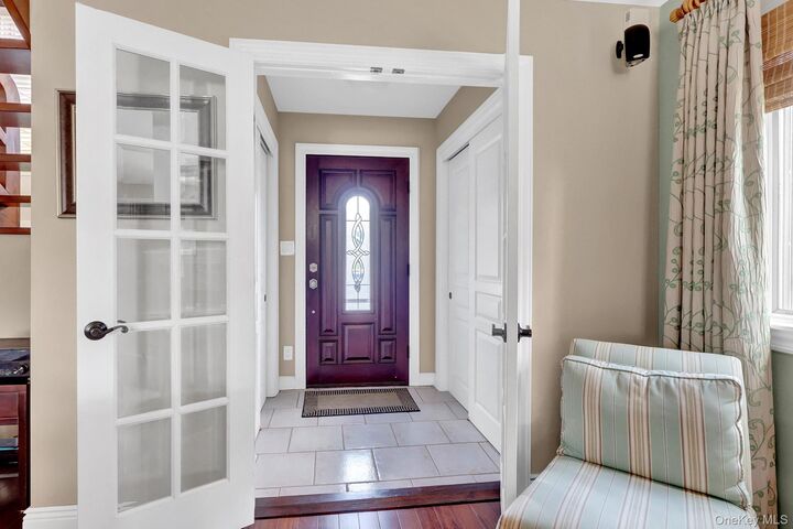Property Photo:  12 Jetmore Place  NY 11758 