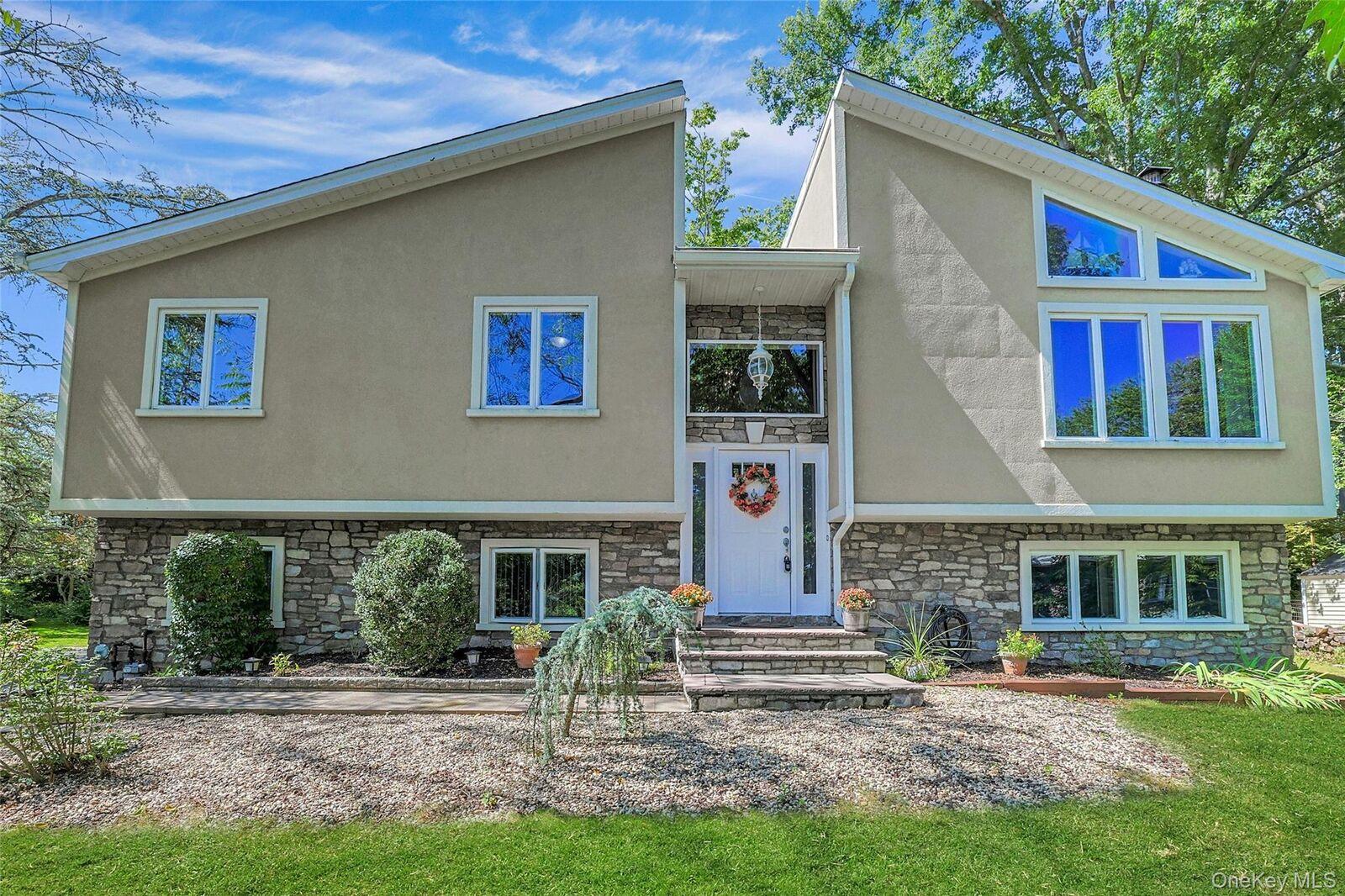 Property Photo:  44 Massachusetts Avenue  NY 10920 
