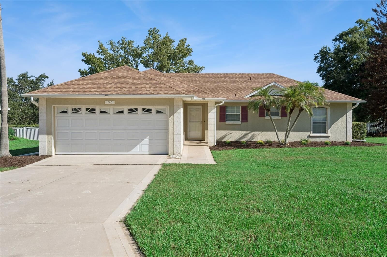Property Photo: 110 Twin Lake Circle FL 32784