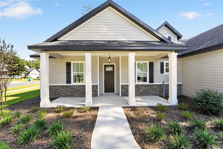 Property Photo:  20488 NW 160th Lane  FL 32643 