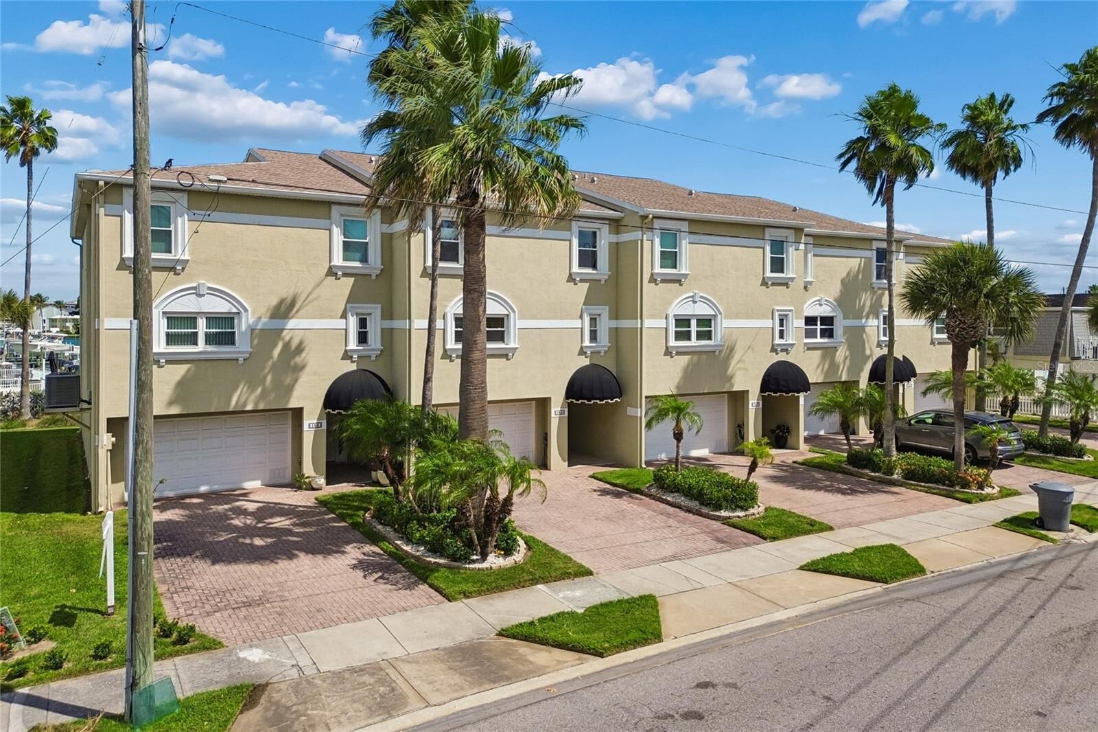 Property Photo:  152 117th Avenue  FL 33706 
