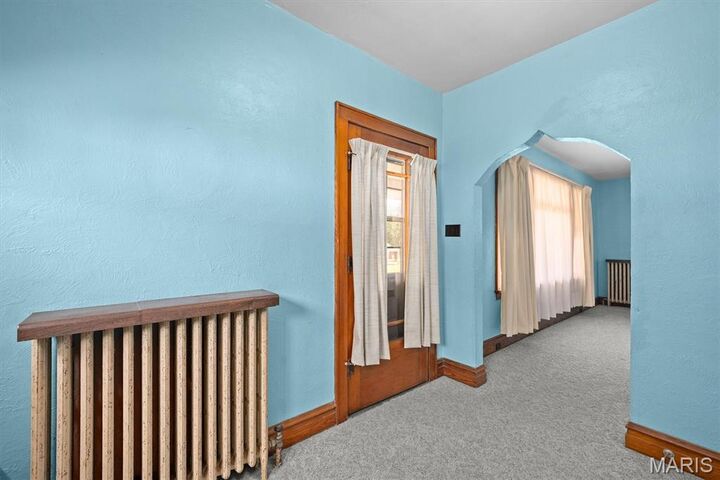 Property Photo: 409 E Main Street IL 62001