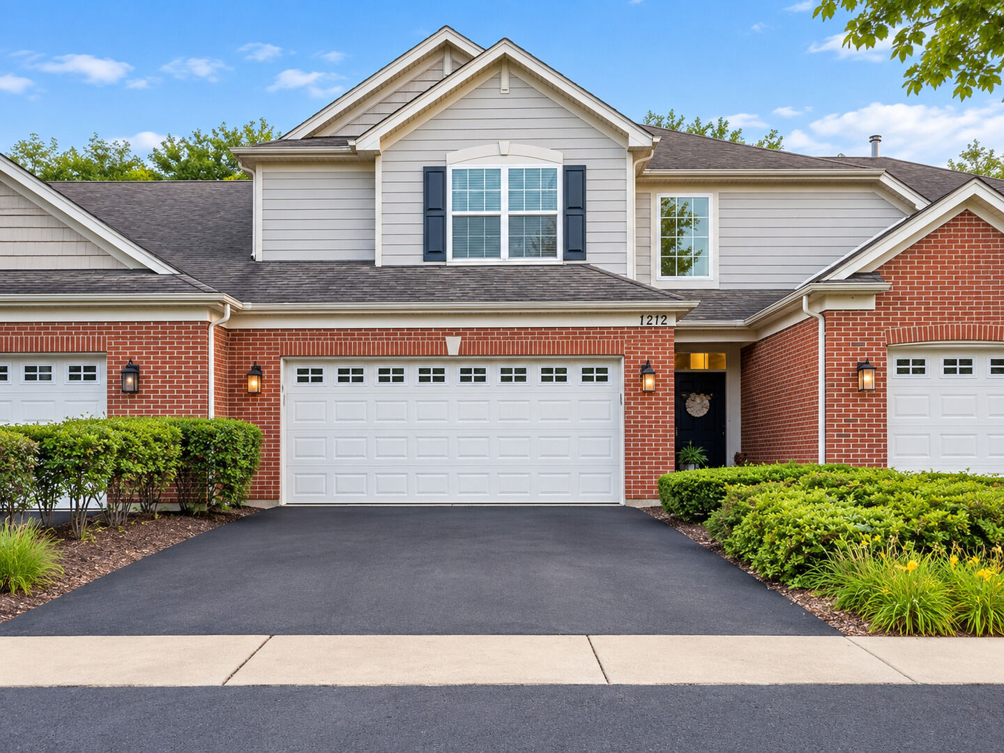 Property Photo:  1212 Betsy Ross Place  IL 60490 