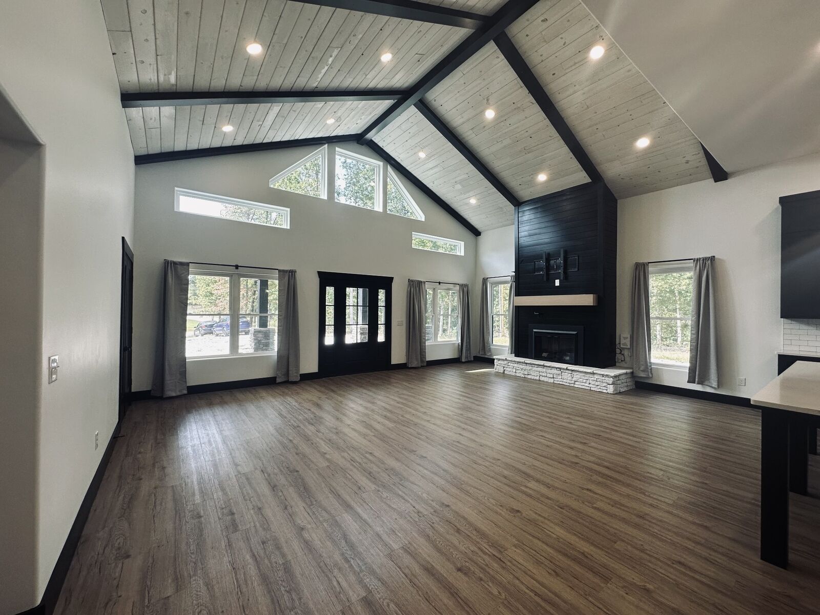 Property Photo: 3145 Highway 231 TN 37061