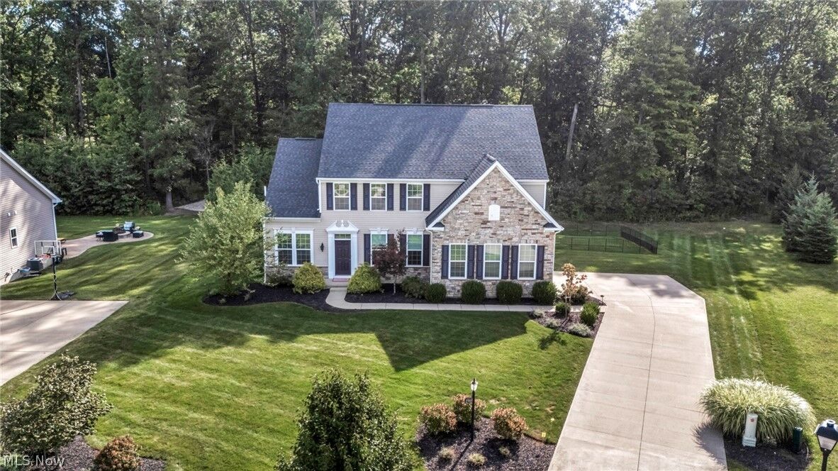 Property Photo:  2711 Palmer Lane  OH 44011 