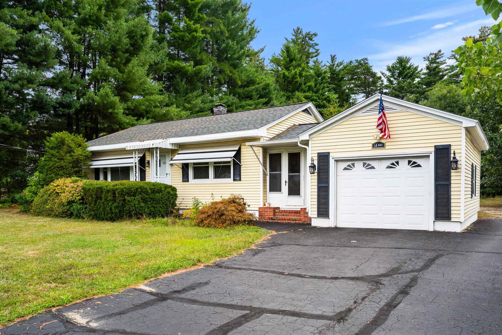 Property Photo:  531 Mast Road  NH 03045 