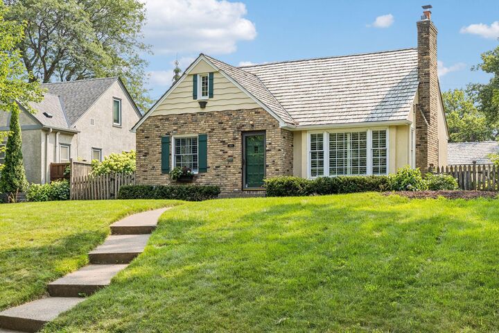 Property Photo:  1970 Norfolk Avenue  MN 55116 