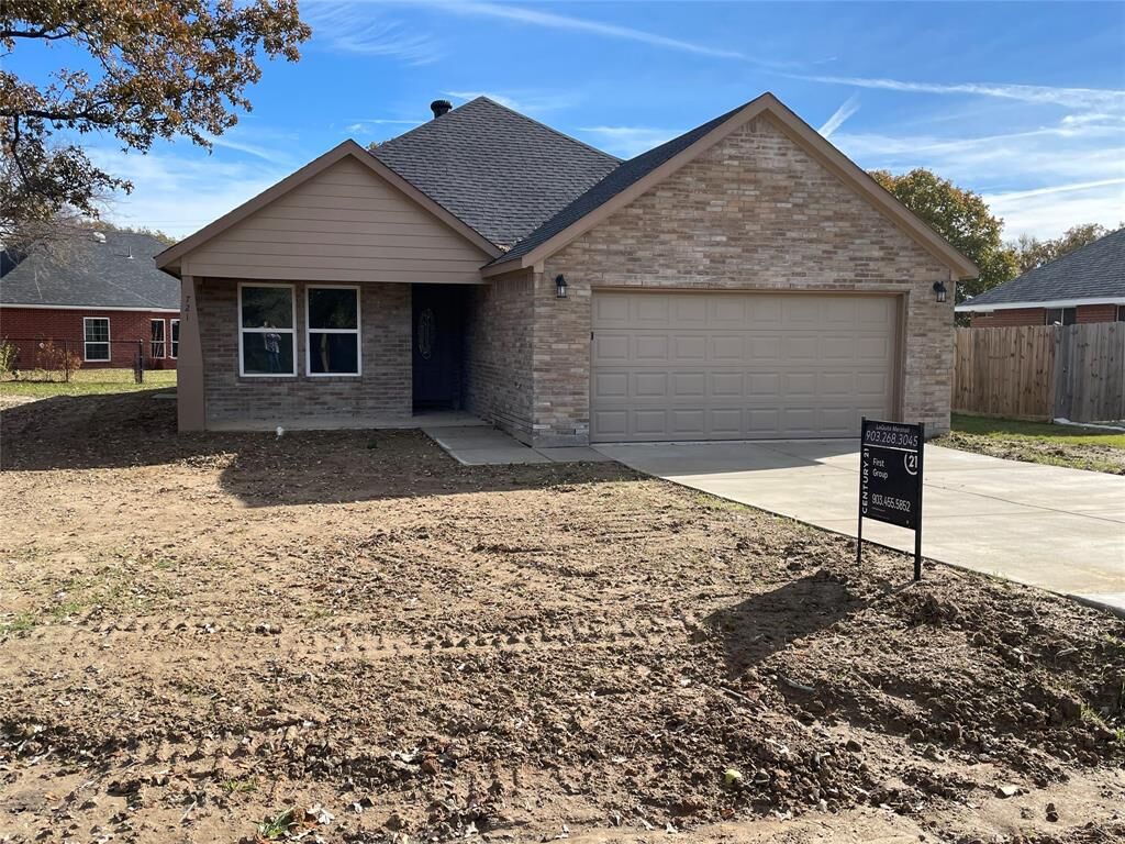 Property Photo:  721 Hillburn  TX 75474 